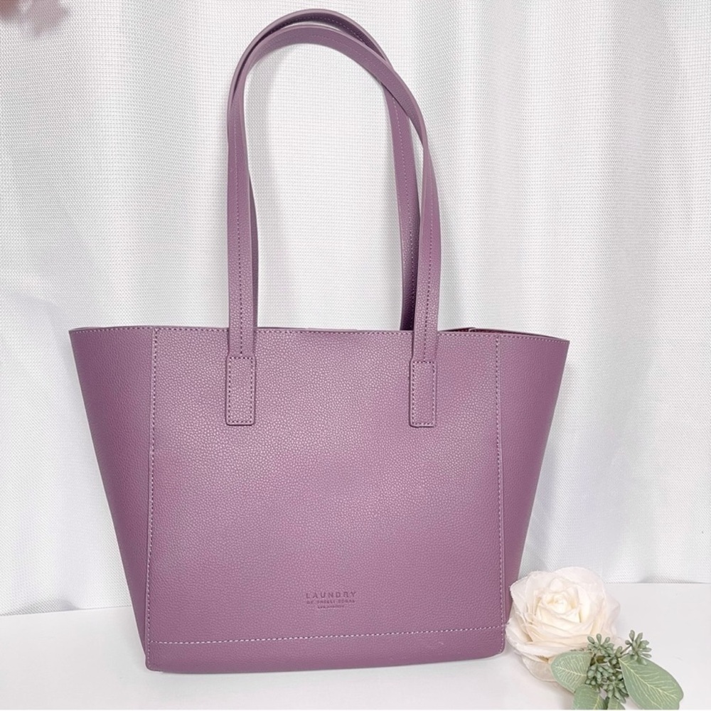 New Laundry by Shelli Segal Tote bag lavender